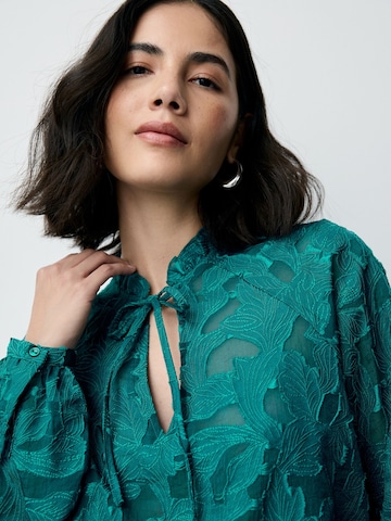 Next Pluus, värv sinine