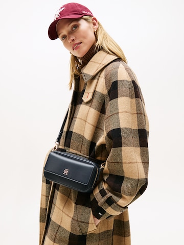 TOMMY HILFIGER Skuldertaske i blå