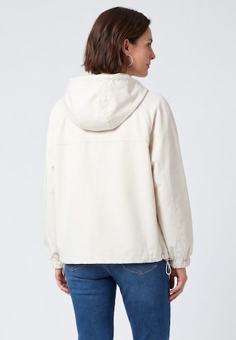 Usha Between-season jacket in Beige