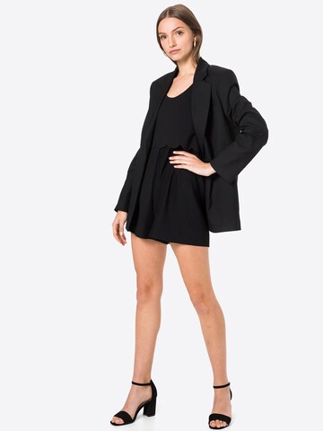 Tuta jumpsuit 'Erin Jumpsuit' di ABOUT YOU in nero