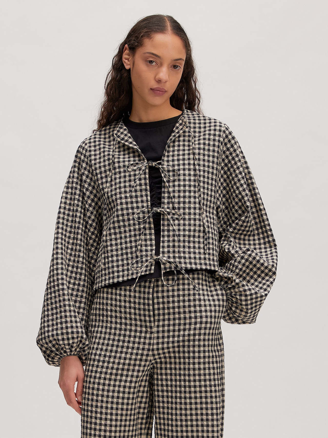 EDITED Blouse 'Lisanne' Zwart