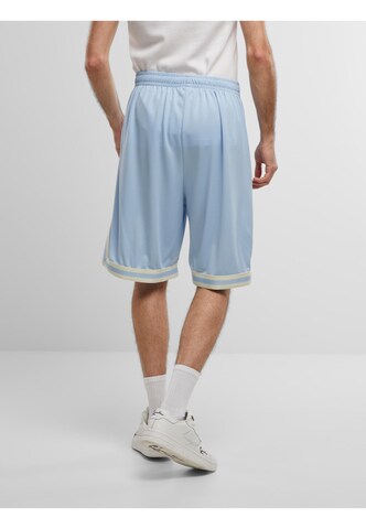 Regular Pantalon ' ' Karl Kani en bleu