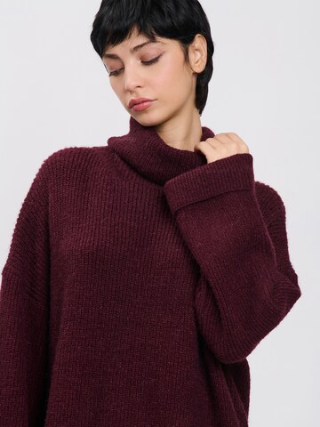Influencer Pullover in Rot