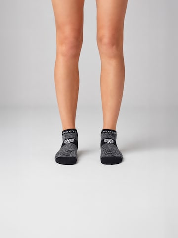 SWORTS Athletic Socks in Grey