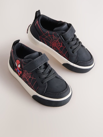 Next Sneaker i svart