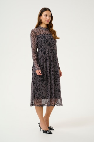 Robe 'Johanna' Kaffe en gris
