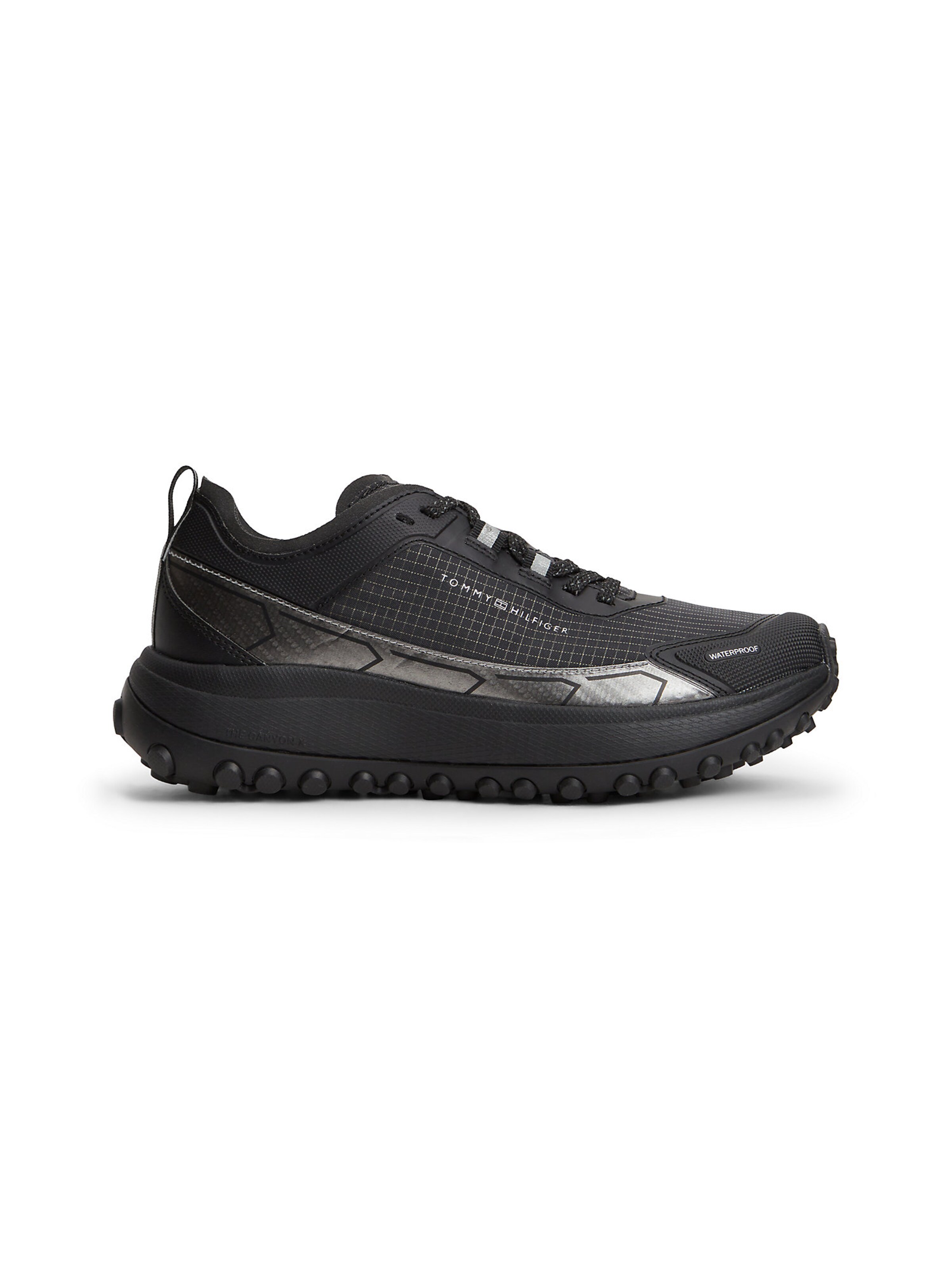 Baskets basses TOMMY HILFIGER en noir