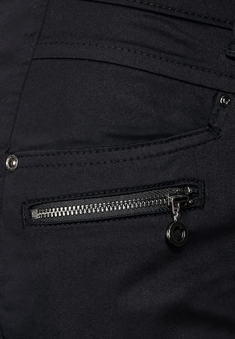 STREET ONE Slim fit Pants in Black