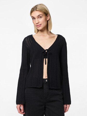 PIECES Knit Cardigan 'PCNuka' in Black: front