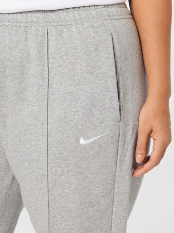 Effilé Pantalon Nike Sportswear en gris