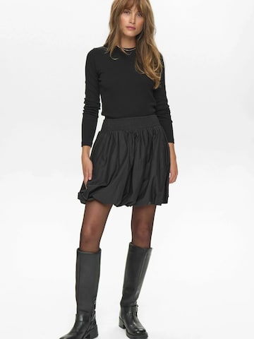 NÜMPH Sukně ' NIMA ' – černá: přední strana