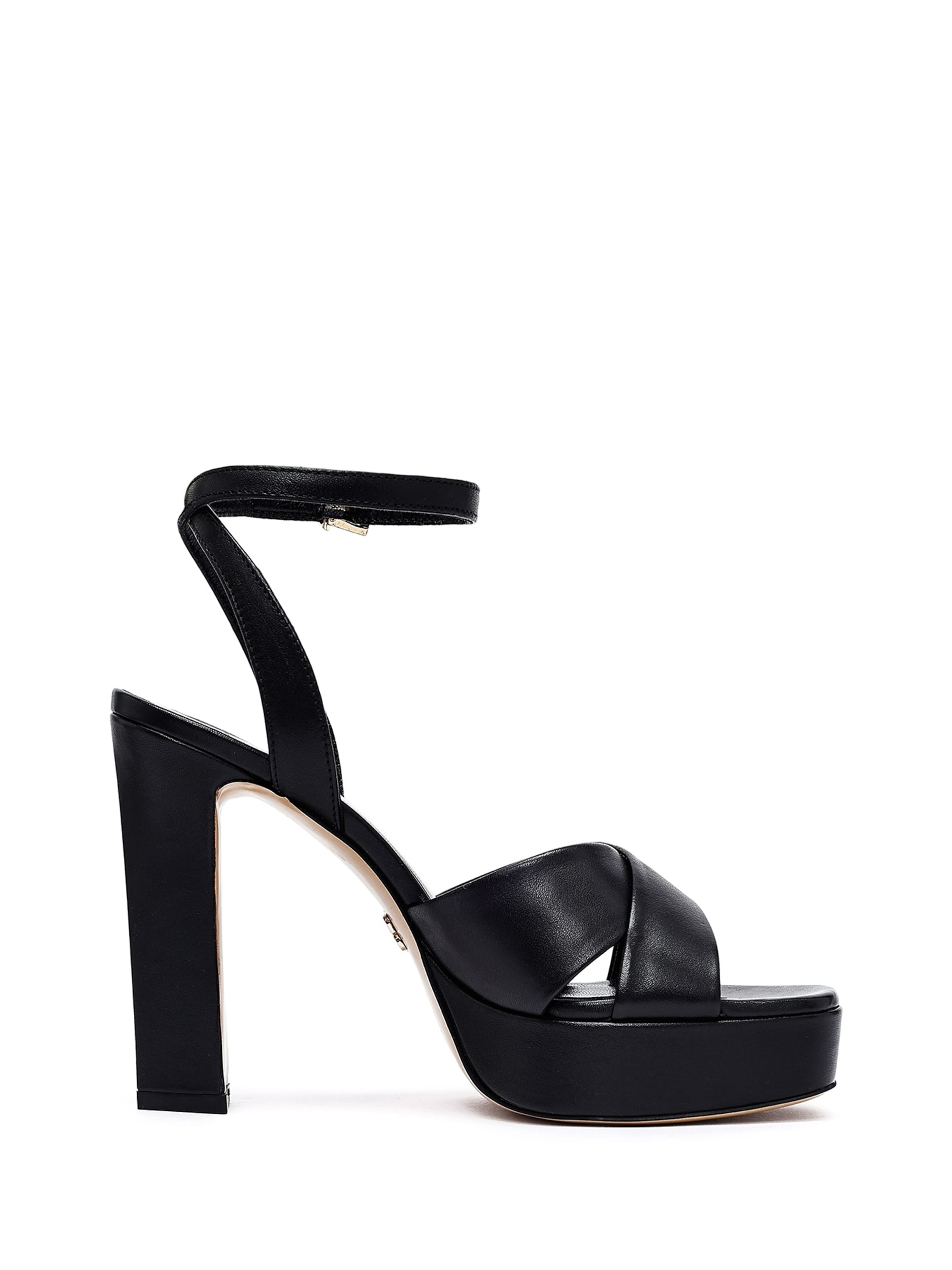 Derimod Sandal in Black