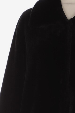 POMPÖÖS Jacket & Coat in 8XL in Black