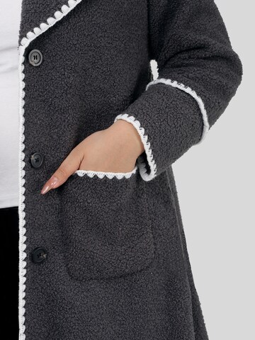 LapaPlus Wintermantel in Grijs