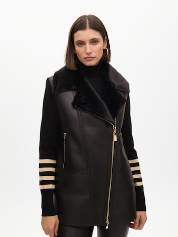 Gilet Lola Casademunt en noir : devant
