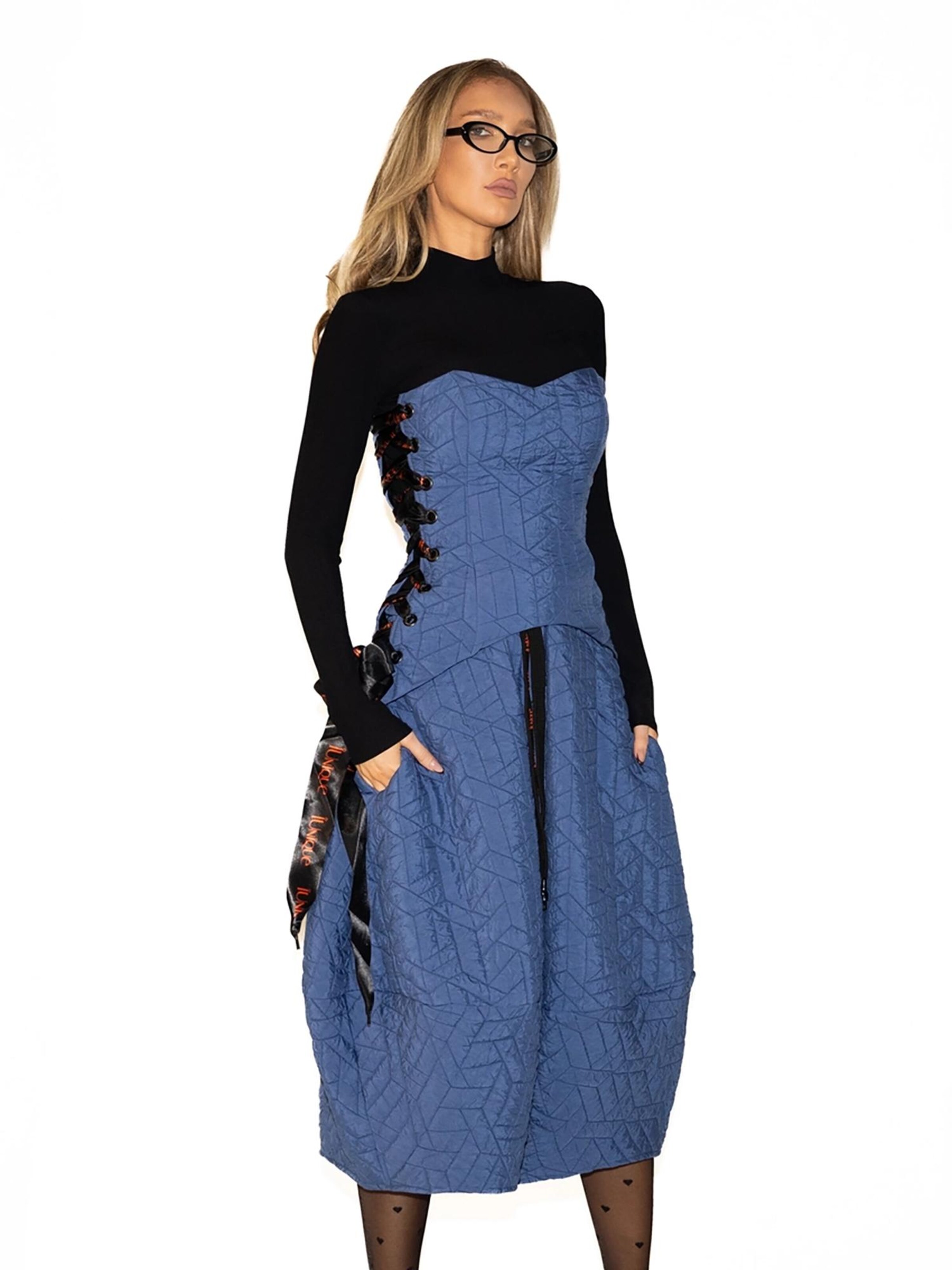 IUnique Wide Leg Hose‌ in Blau: Vorderseite