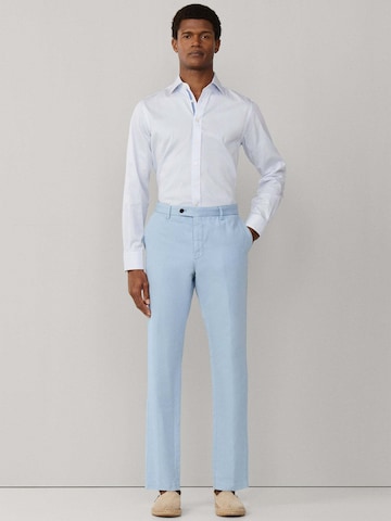 Coupe slim Pantalon chino Hackett London en bleu