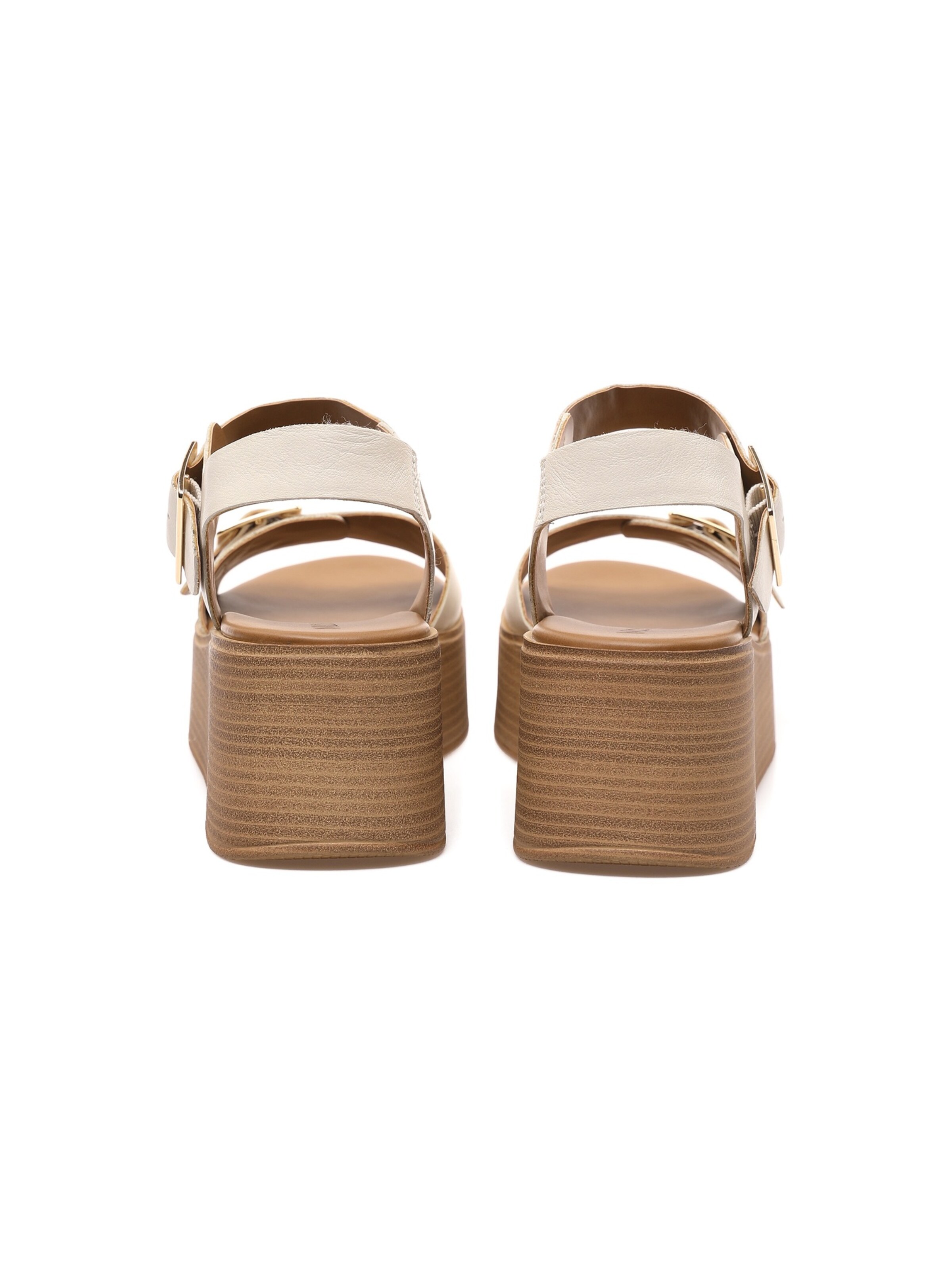 Sandalo con cinturino di INUOVO in beige