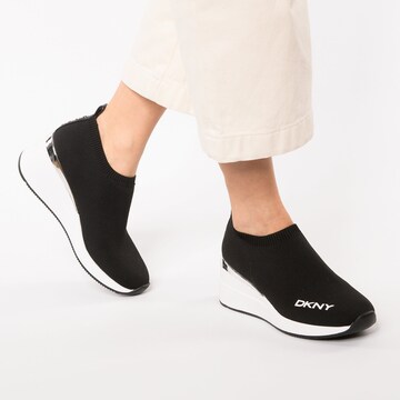 DKNY Belebújós cipők 'Parks' - fekete