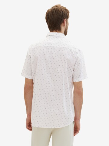 Coupe regular Chemise TOM TAILOR en blanc