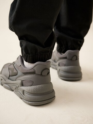 Next - Zapatillas deportivas en gris