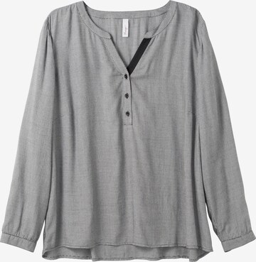 SHEEGO Tunic in Grey: front