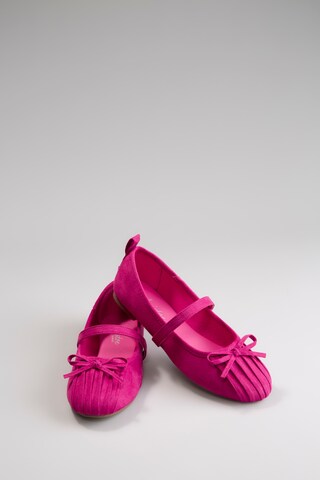 Aniston Ballerina in Pink