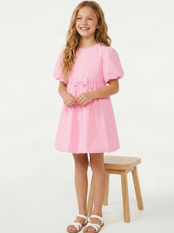 Trendyol Dress in Pink: front