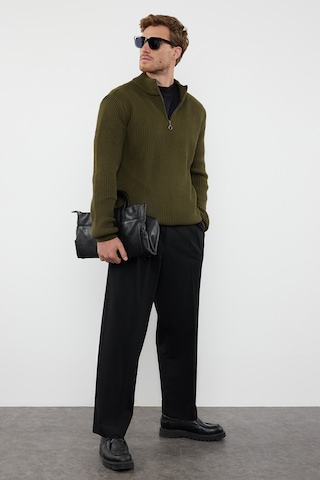 Trendyol Sweter w kolorze zielony