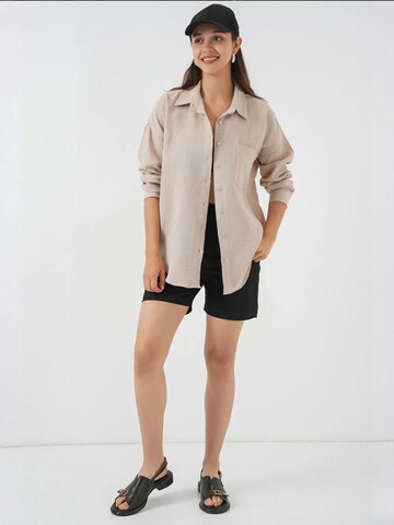 Camicia da donna di Bigdart in beige
