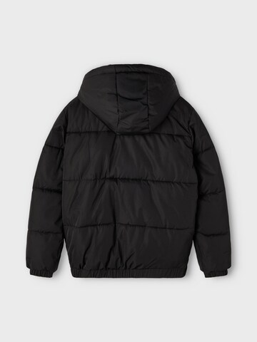 LMTD Prehodna jakna 'Myi' | črna barva