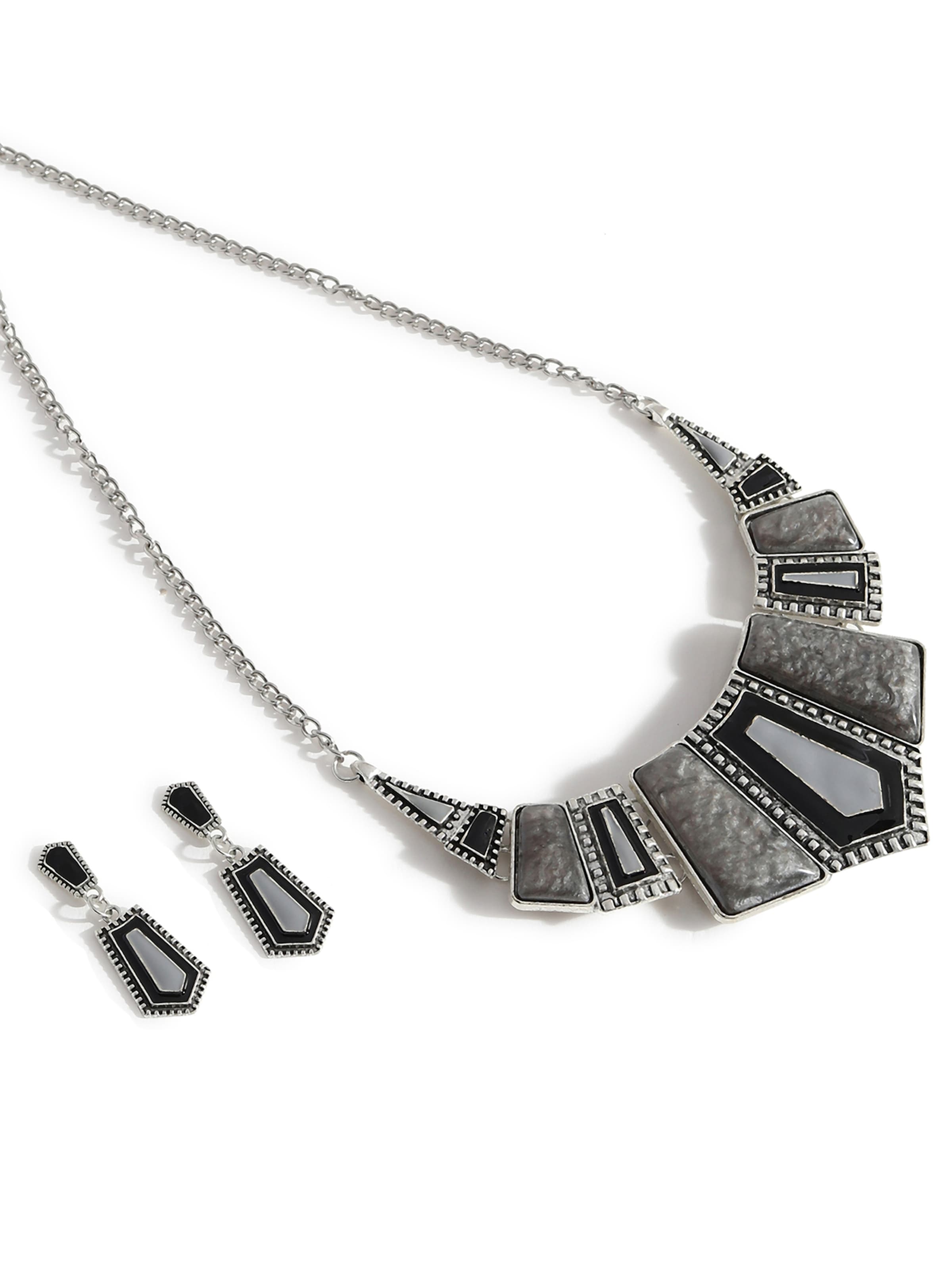 melns SOHI Rotaslietu komplekts 'Maahi': no priekšpuses