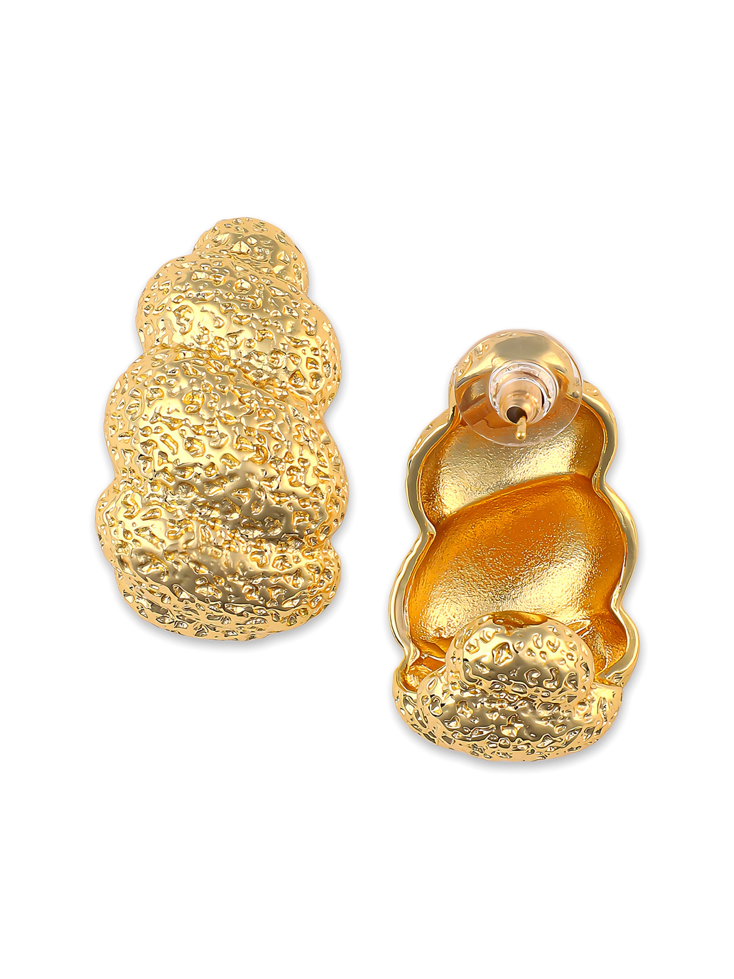 SOHI Earrings 'Tami' in Gold