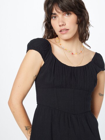 Rochie de la HOLLISTER pe negru