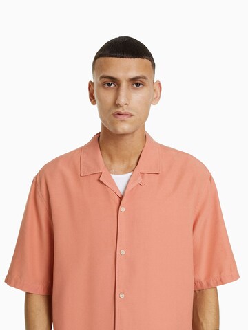 Bershka Comfort Fit Hemd in Orange