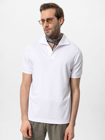 Antioch Shirt in White