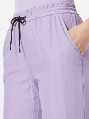 Moves Zwężany krój Spodnie 'Mamit' w kolorze fioletowy