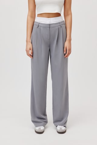 Loosefit Pantalon à pince 'Dilane Tall' LeGer by Lena Gercke en gris : devant