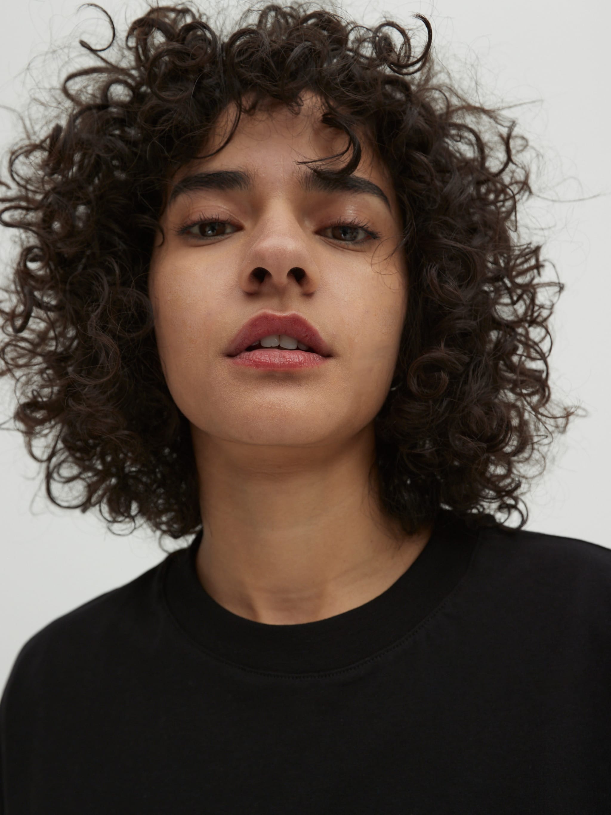 EDITED Producten Shirt 'Selena' Zwart