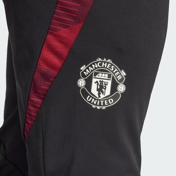 Coupe slim Pantalon de sport 'Manchester United Tiro 24' ADIDAS PERFORMANCE en noir
