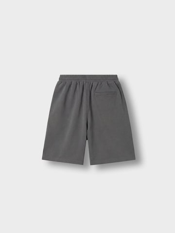 Burocs Loose fit Workout Pants in Grey