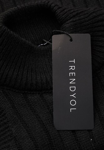 Trendyol Sweater & Cardigan in M in Black