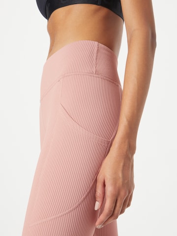 Skinny Pantaloni sportivi di O'NEILL in rosa