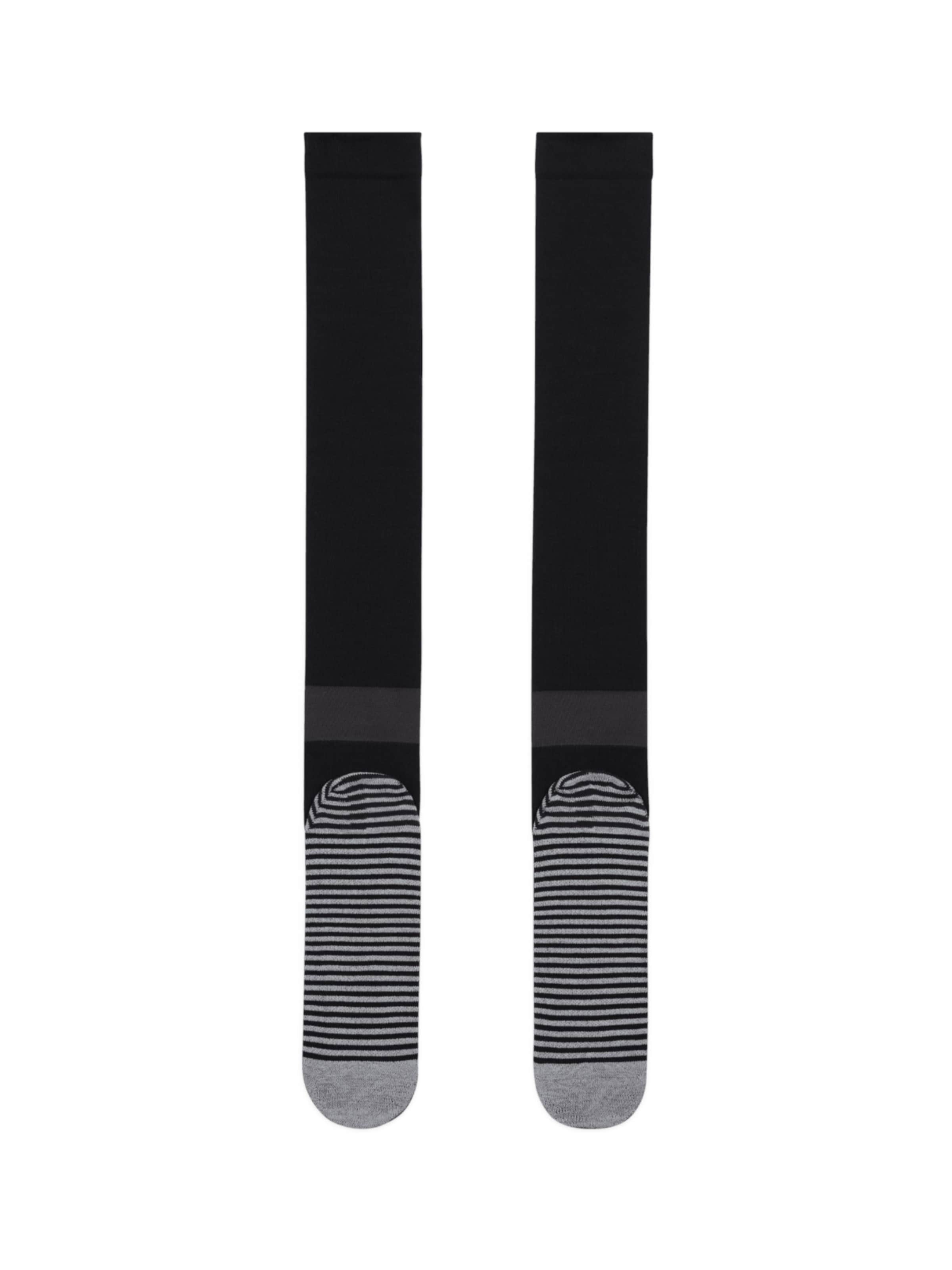 NIKE Stutzen in Schwarz