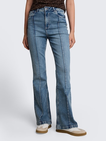 TOM TAILOR DENIM Flared Jeans 'TTAVA' in Blue: front