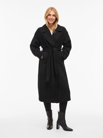 VILA Overgangsfrakke 'VIFikka' i sort: forside