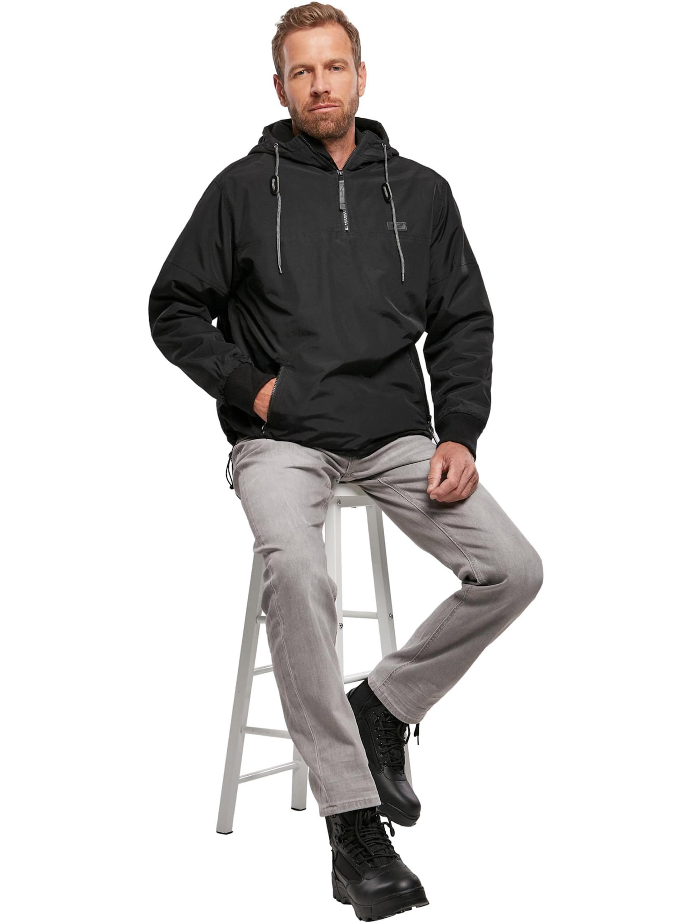 Brandit Преходно яке 'Luke' в черно