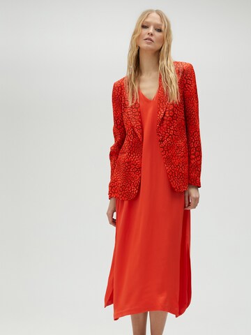 Lola Casademunt - Vestido em laranja