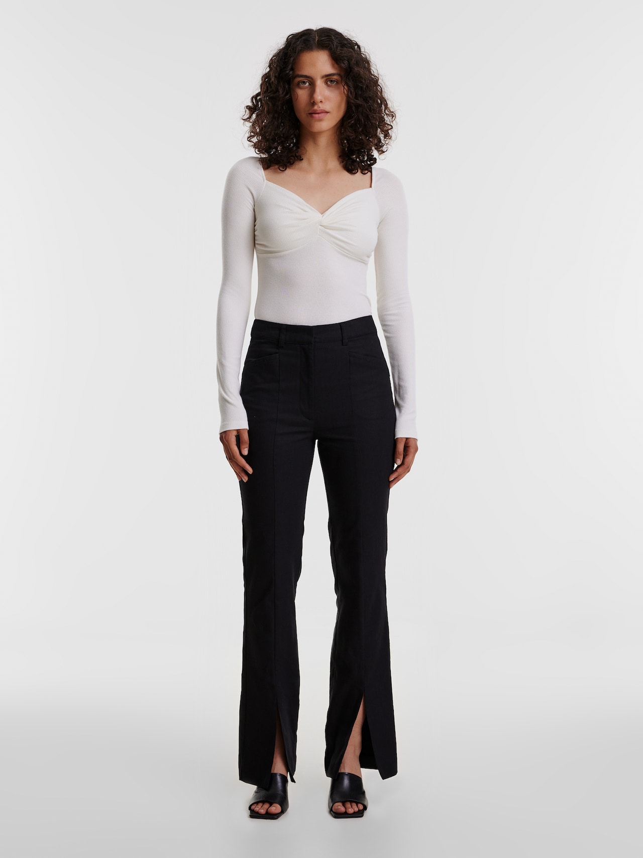 EDITED Producten Shirt 'Loana' Natuurwit