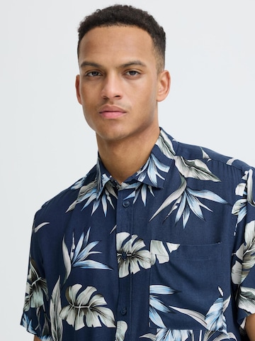 Fit confort Chemise ' BHAmelo Floral ' BLEND en bleu